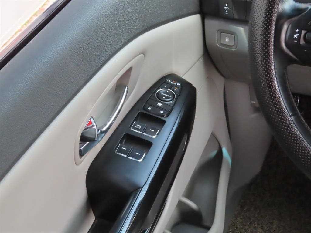 KIA Carnival 2017 Blanco - Importación desde Corea - HF Imports Iquique - Foto 13