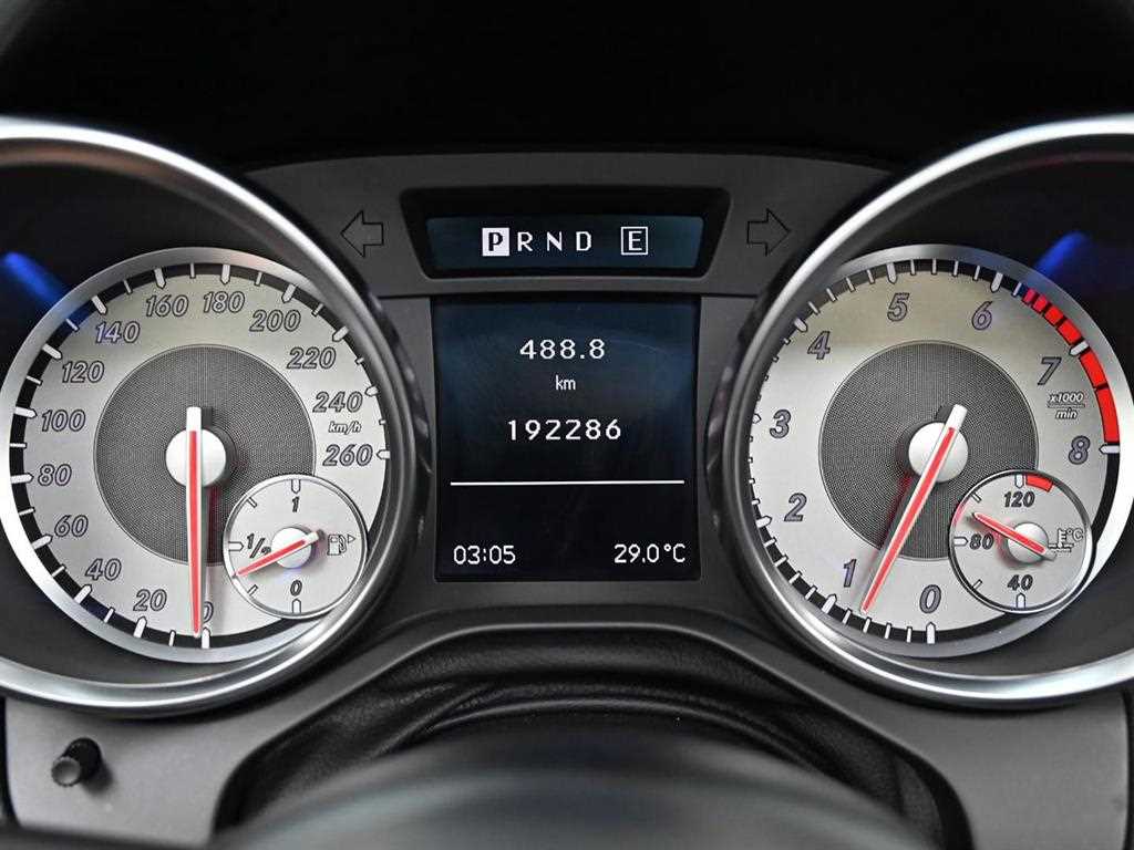 Mercedes Benz SLK Class - Vista 8