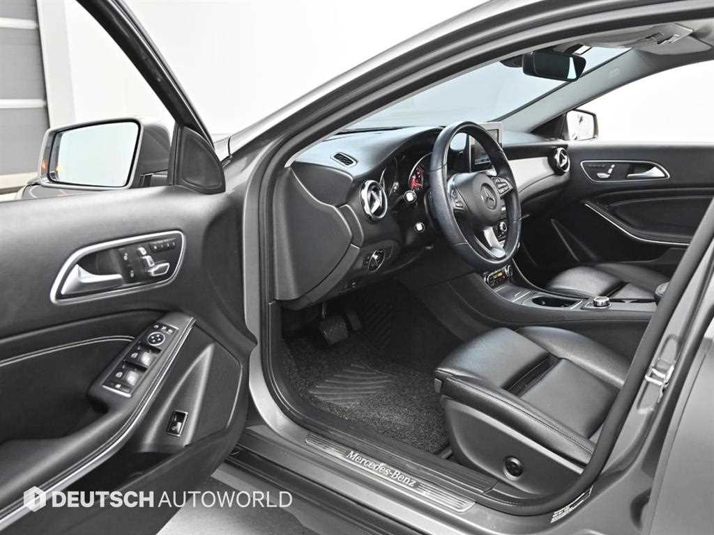 Mercedes Benz GLA Class - Vista 11