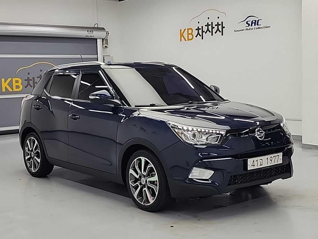 Ssangyong Tivoli - Vista 4