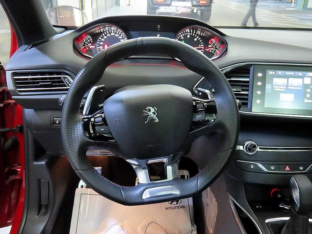 Peugeot 308 - Vista 8