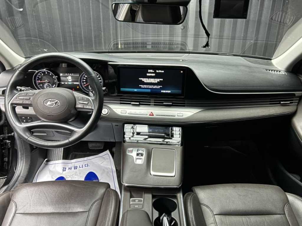 HYUNDAI Grandeur - Vista 10