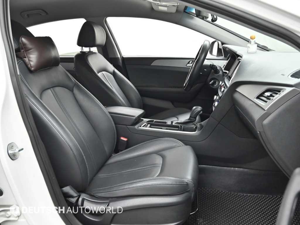 HYUNDAI Sonata - Vista 10