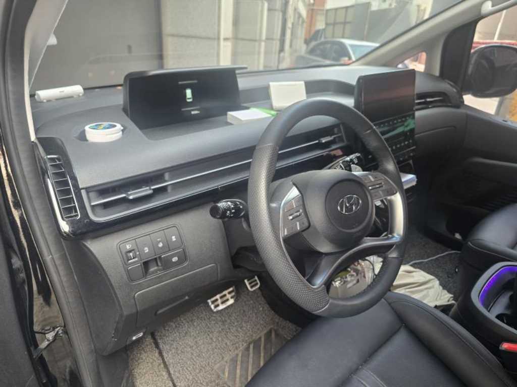 HYUNDAI Staria - Vista 9