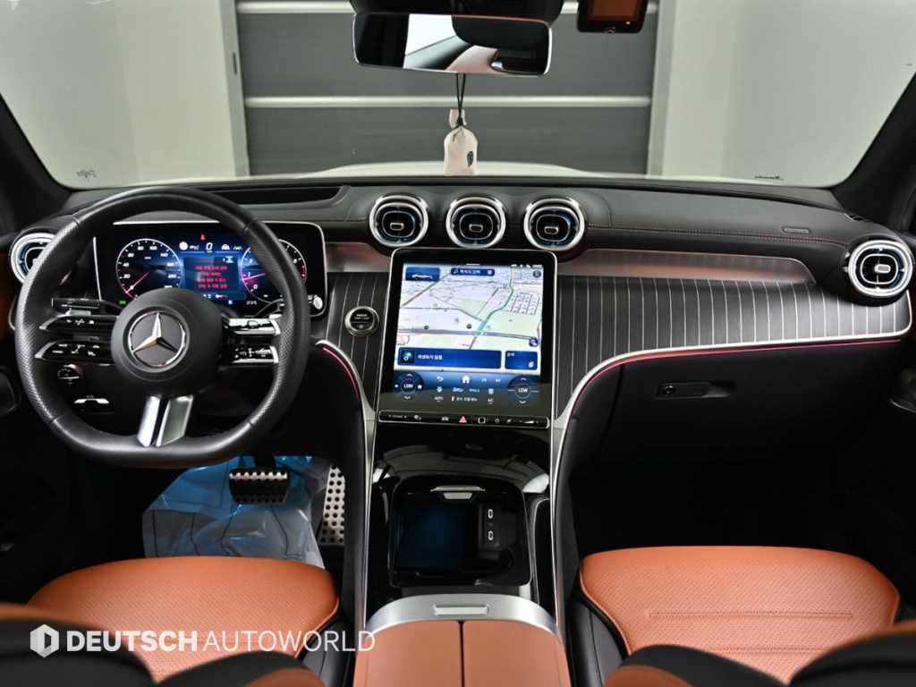 Mercedes Benz GLC Class - Vista 7