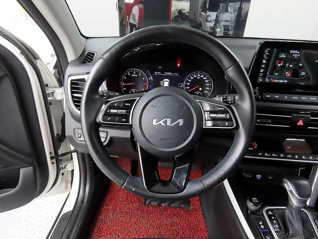 KIA Seltos - Vista 9