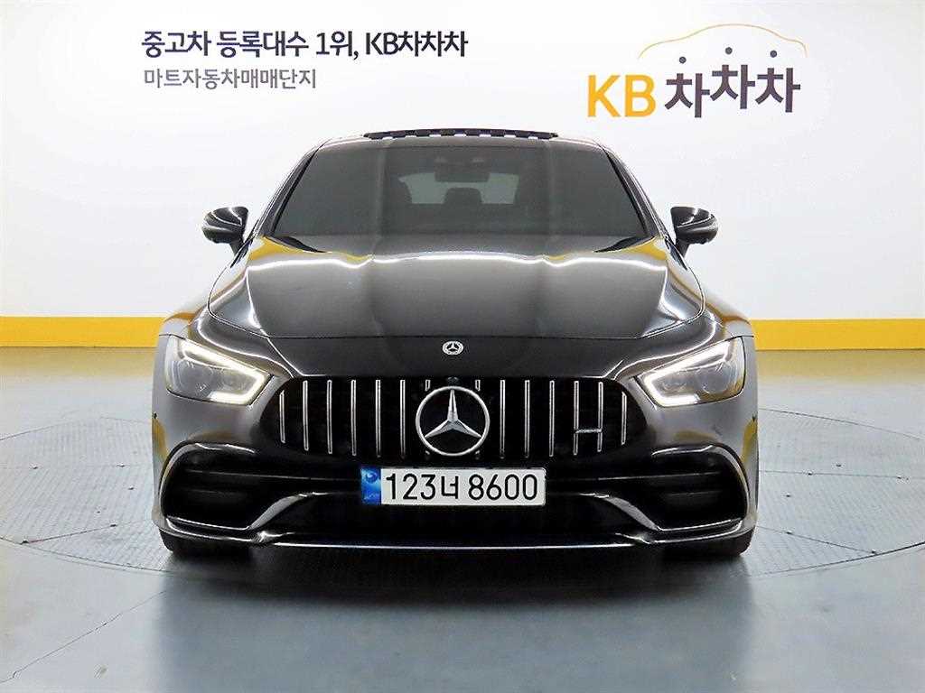 Mercedes Benz AMG GT - Vista 3