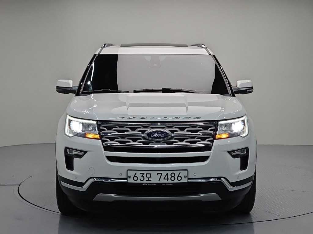 Ford Explorer - Vista 2