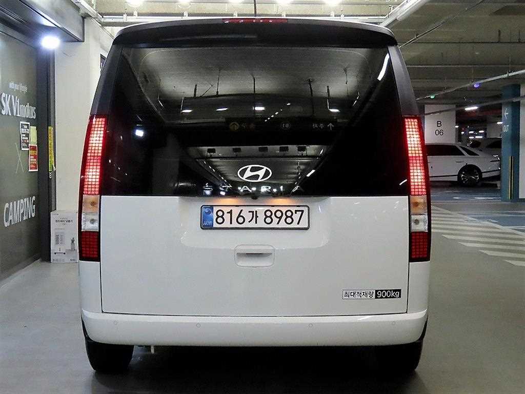 HYUNDAI Staria - Vista 5