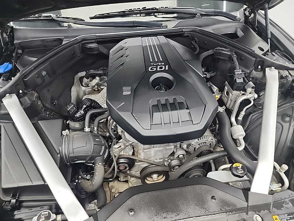 Genesis G70 - Vista 5