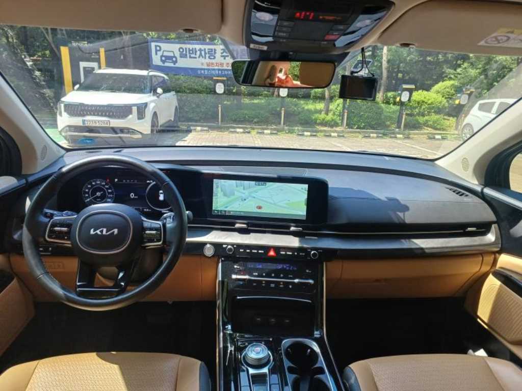 KIA Carnival - Vista 7