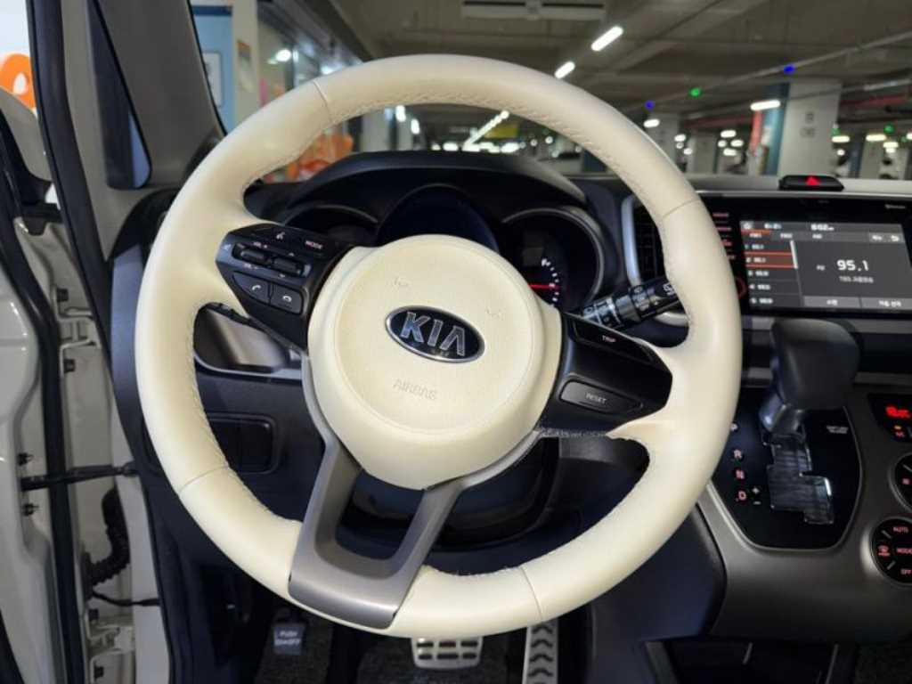 KIA Ray - Vista 9