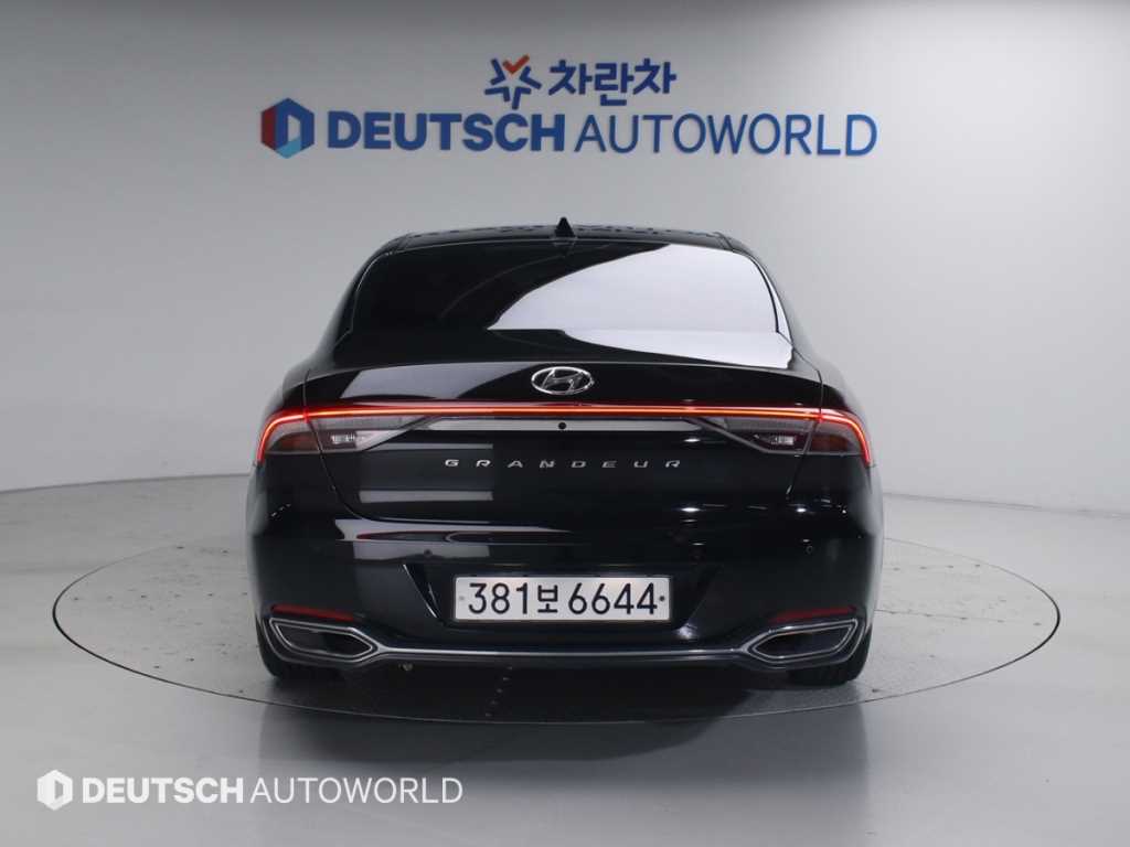 HYUNDAI Grandeur - Vista 4
