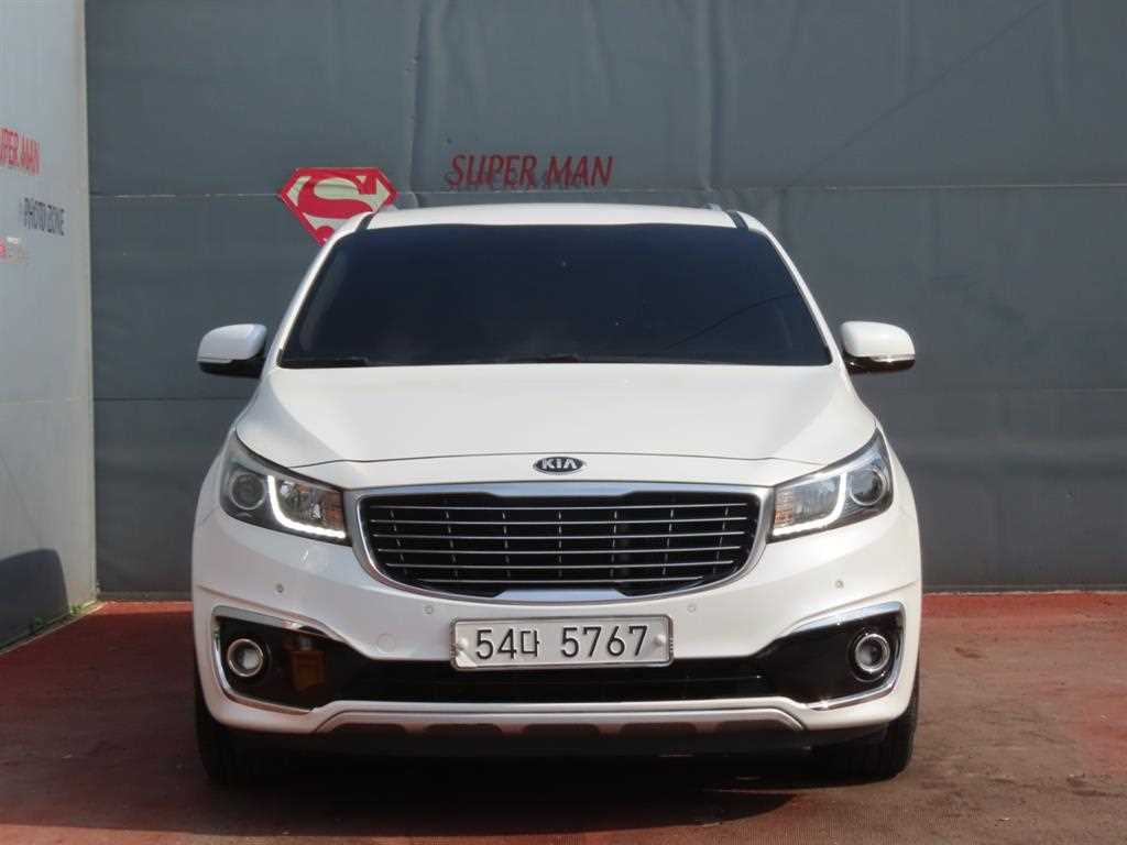 KIA Carnival - Vista 2