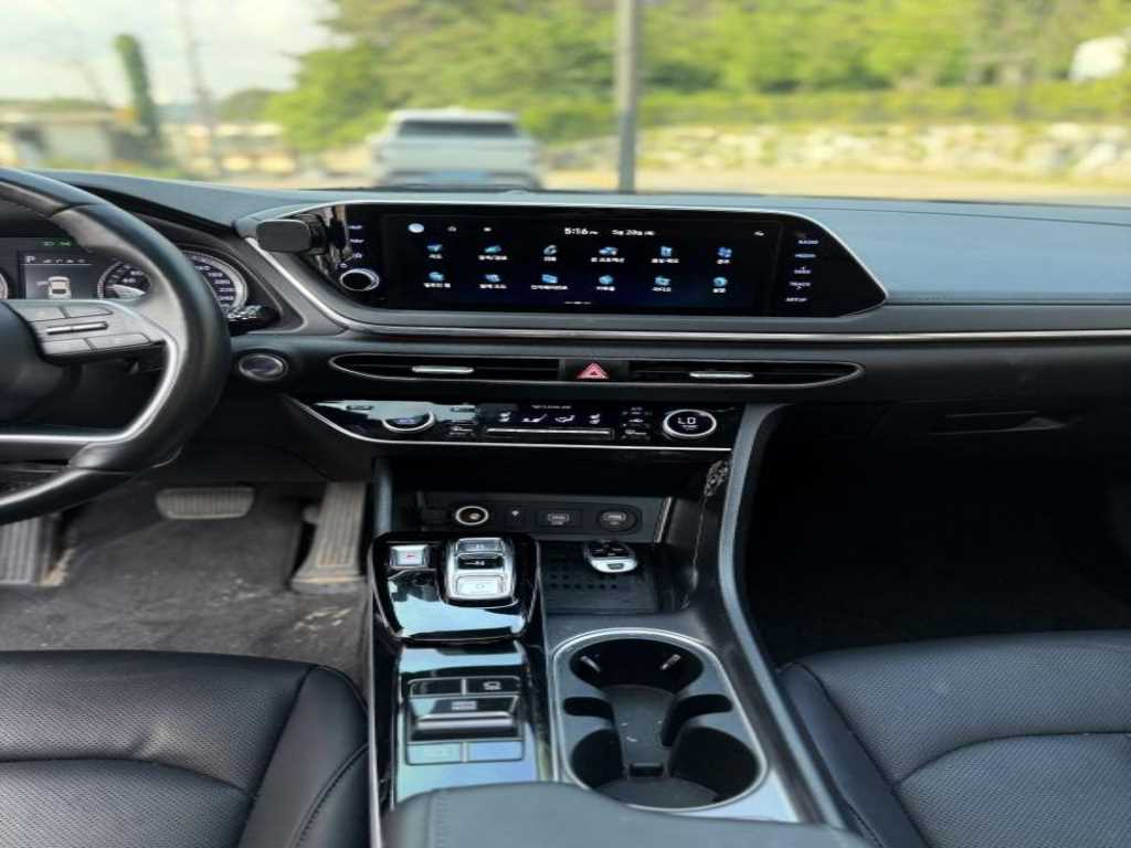 HYUNDAI Sonata - Vista 8