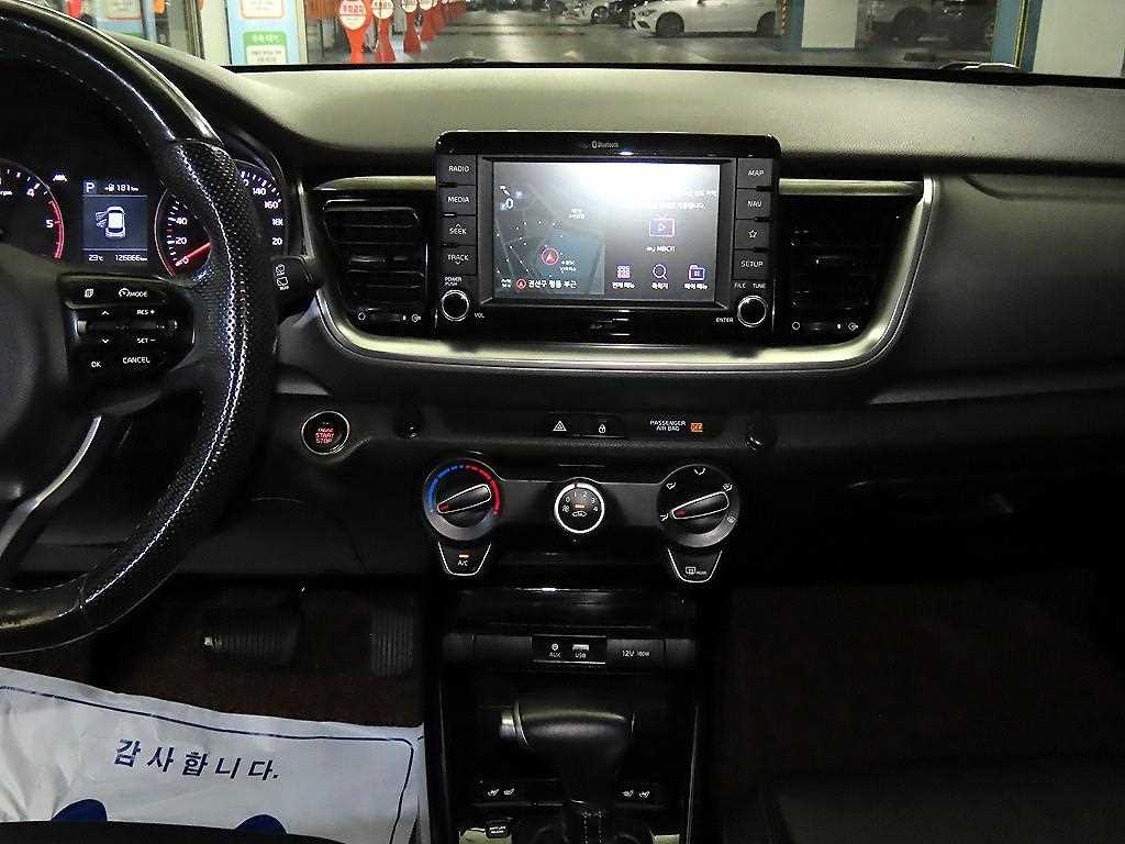 KIA Stonic - Vista 11