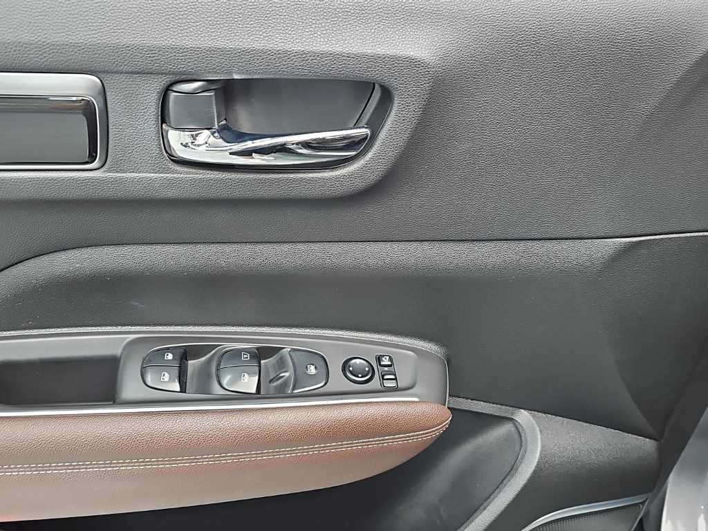 SAMSUNG QM6 2017 Gris - Importación desde Corea - HF Imports Iquique - Foto 17