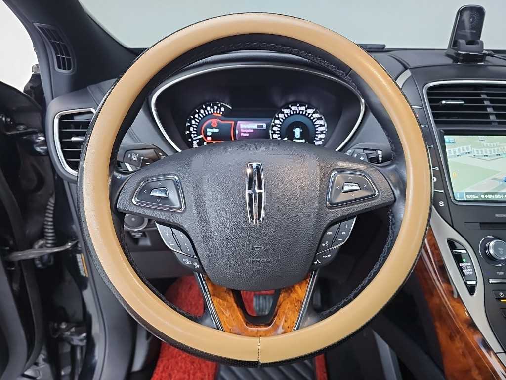 Lincoln MKX - Vista 9