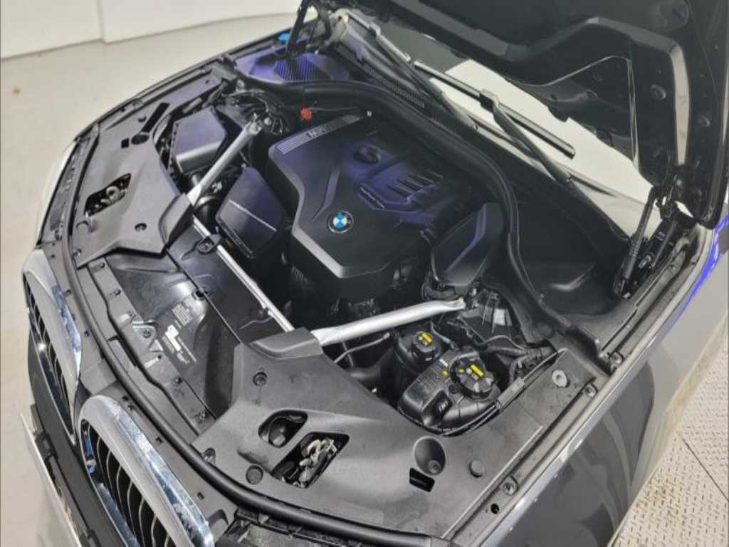 BMW 5 Series - Vista 7