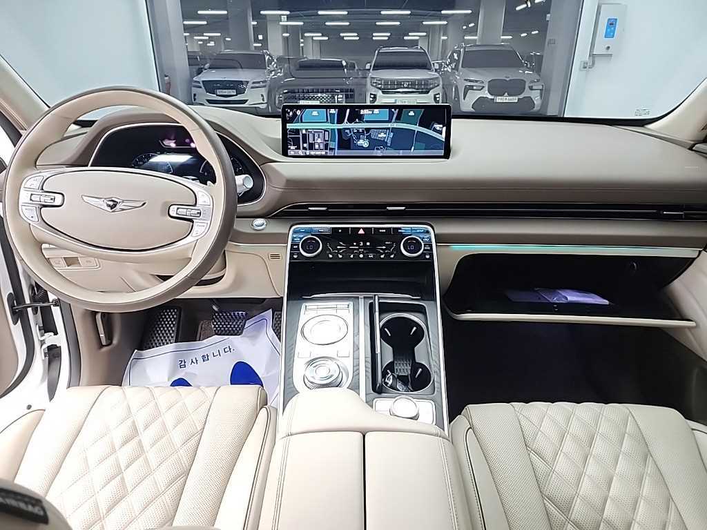 Genesis GV80 - Vista 7