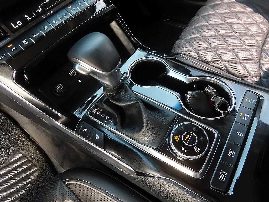KIA Mohave - Vista 11
