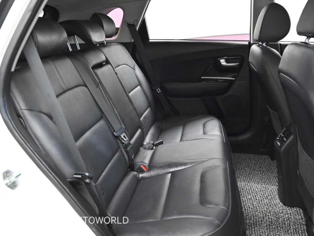 KIA Niro - Vista 12