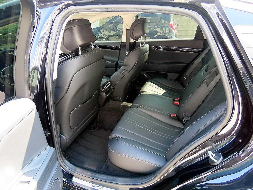Genesis G80 - Vista 6