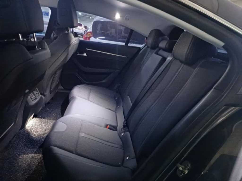 Peugeot 508 - Vista 9