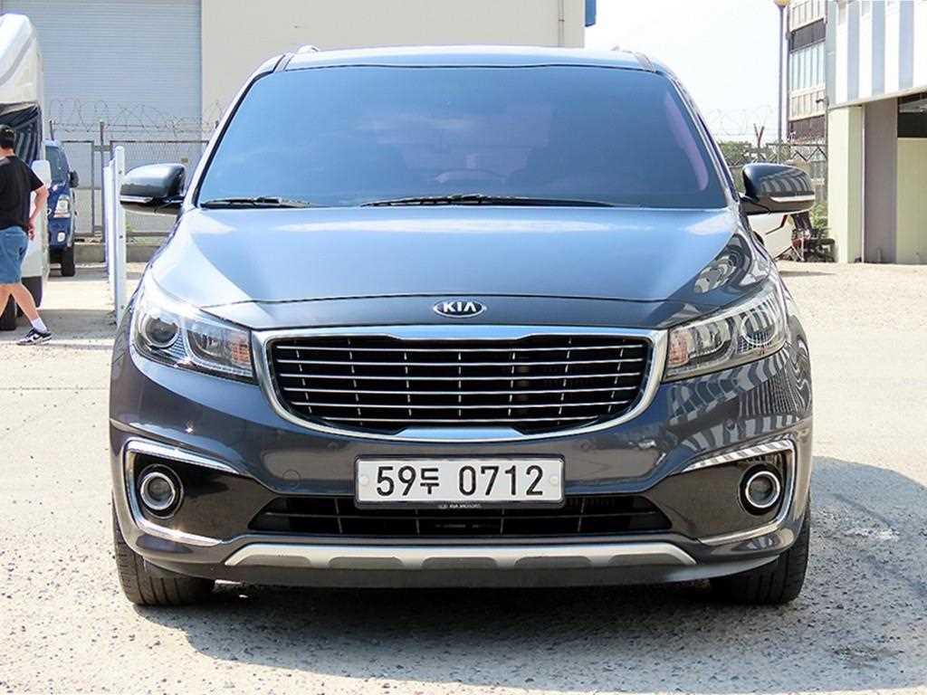 KIA Carnival 2016 - Importación desde Corea - HF Imports Iquique - Foto 1