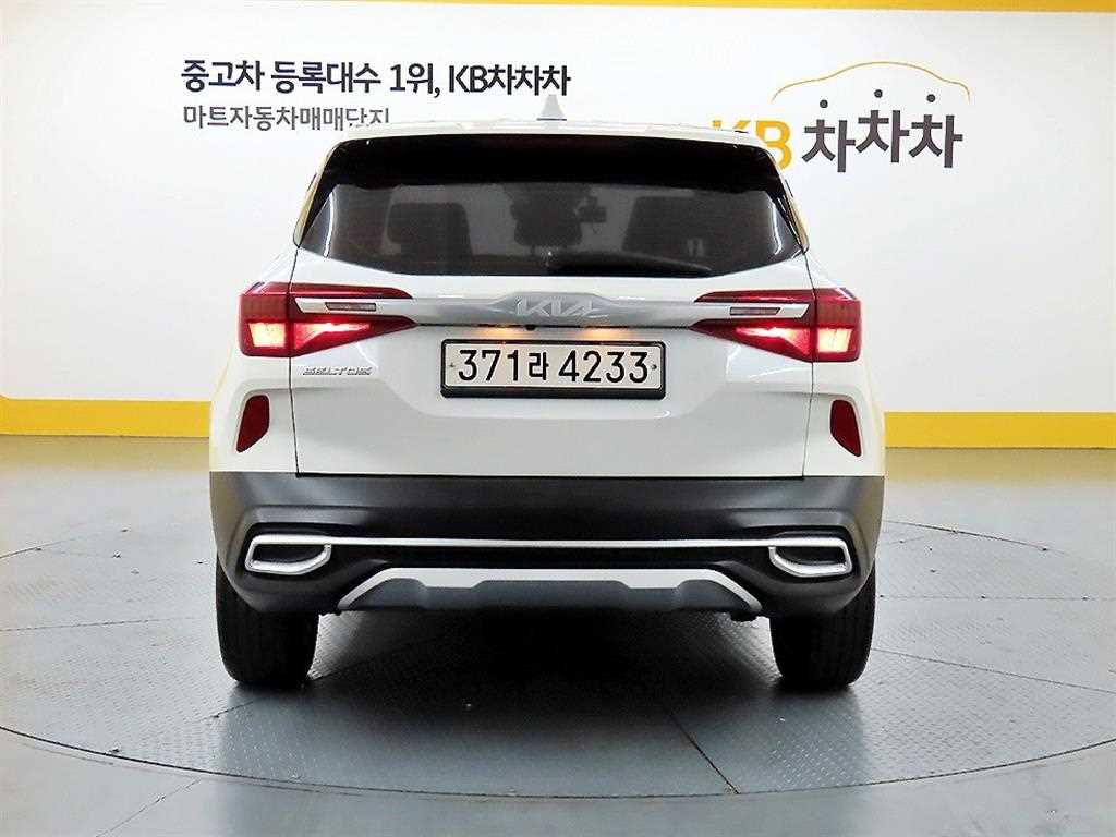 KIA Seltos - Vista 3