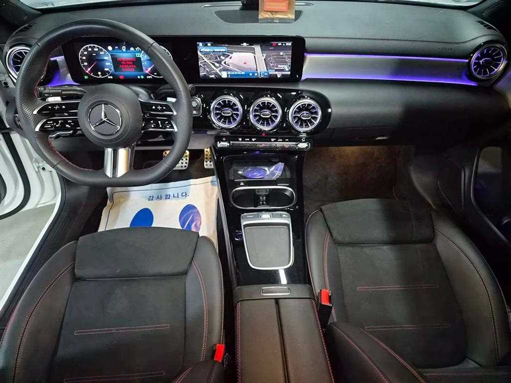 Mercedes Benz CLA Class - Vista 10