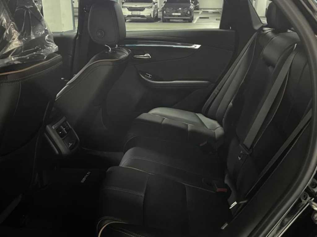 Chevrolet Impala - Vista 6
