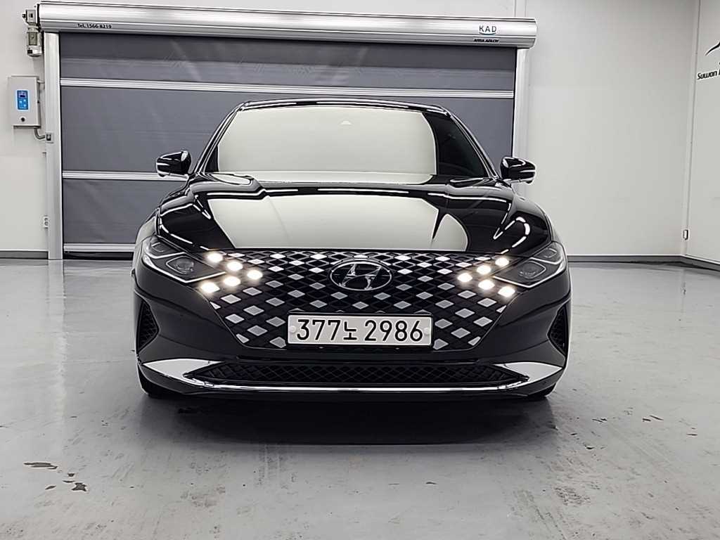 HYUNDAI Grandeur - Vista 2