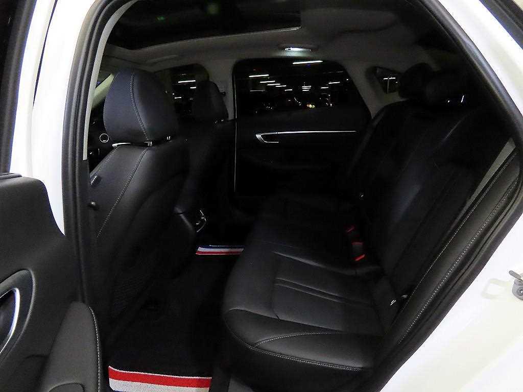 HYUNDAI Sonata - Vista 7
