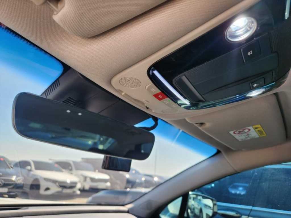KIA K8 - Vista 10