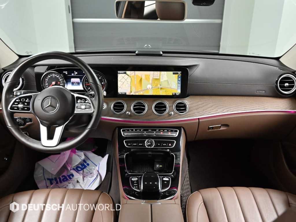 Mercedes Benz E class - Vista 7