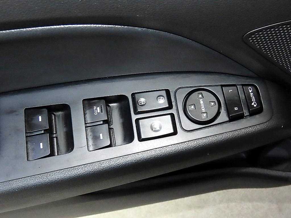 HYUNDAI Avante 2016 Plateado - Importación desde Corea - HF Imports Iquique - Foto 14