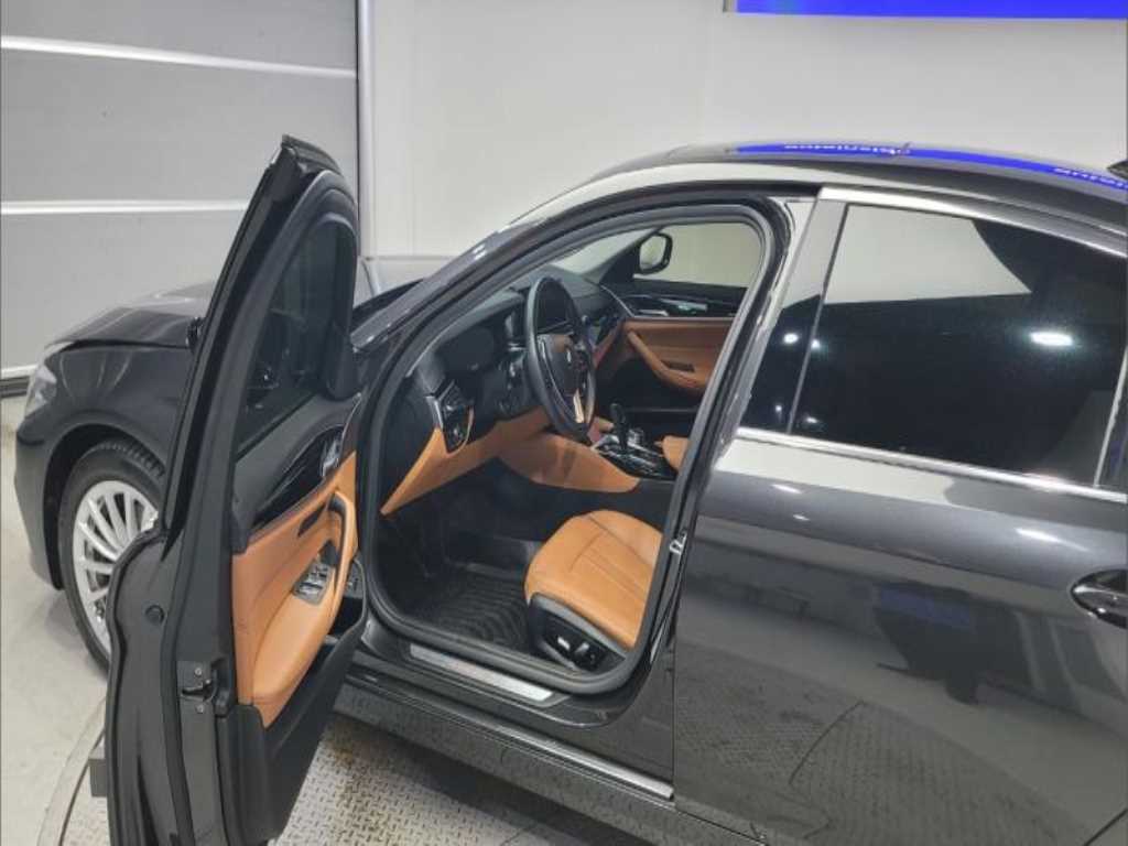 BMW 5 Series - Vista 8