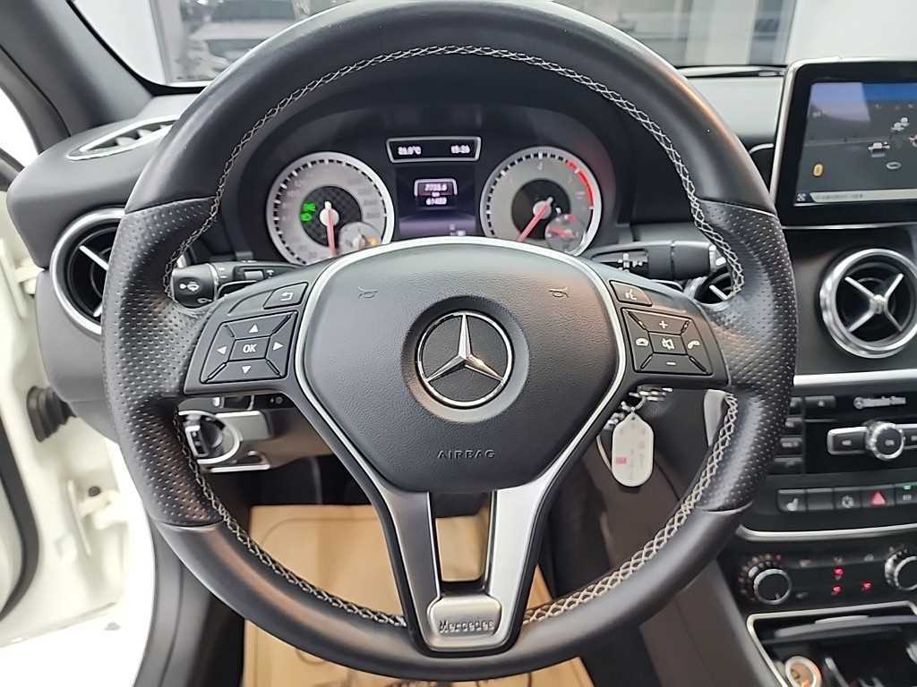 Mercedes Benz A Class - Vista 9