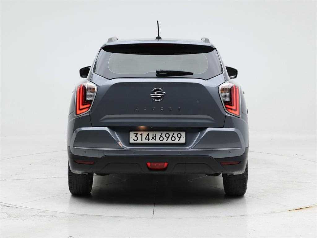 Ssangyong Tivoli - Vista 5