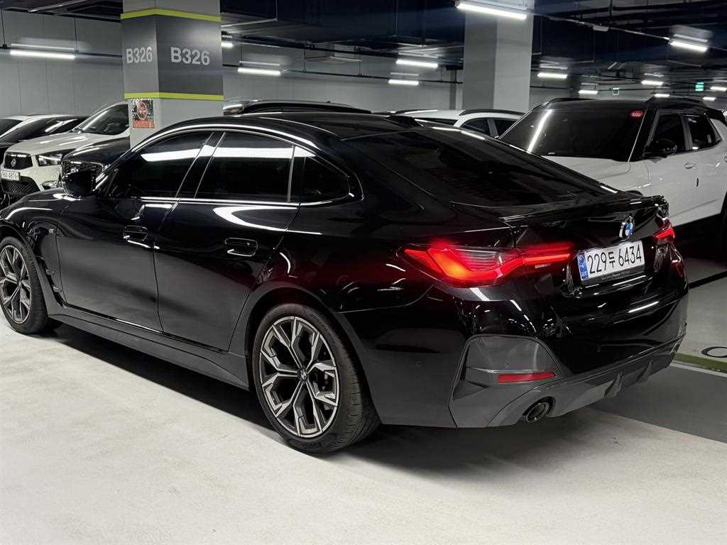 BMW 4 Series - Vista 4