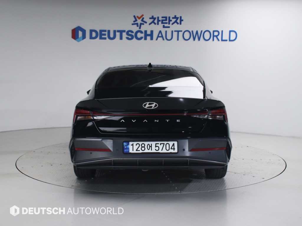 HYUNDAI Avante - Vista 4
