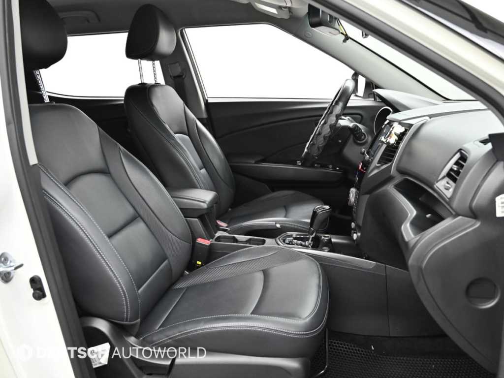 Ssangyong Tivoli - Vista 10
