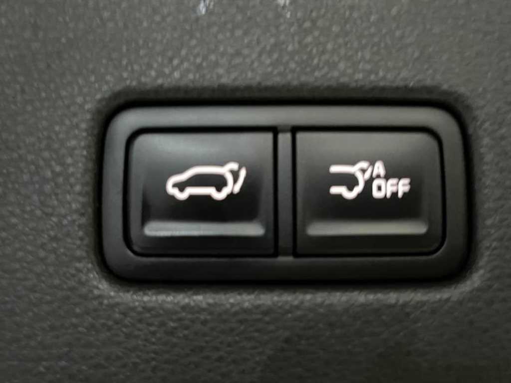 KIA Carnival - Vista 7