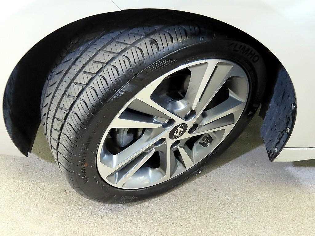 HYUNDAI Avante 2016 Plateado - Importación desde Corea - HF Imports Iquique - Foto 20