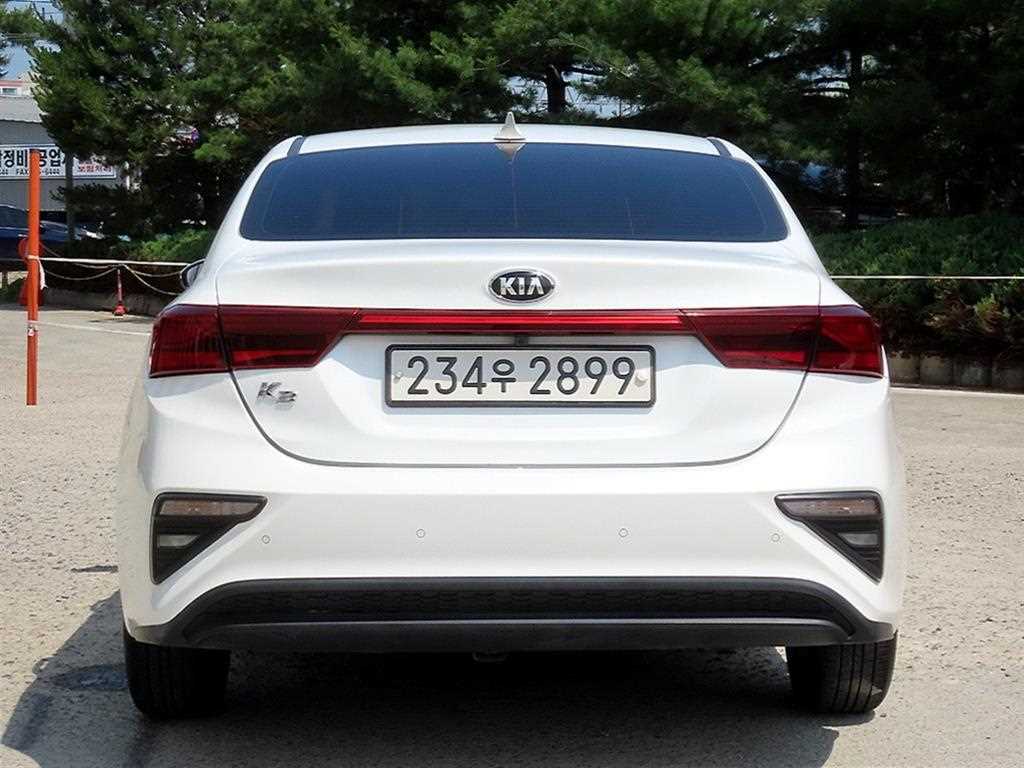 KIA K3 - Vista 4