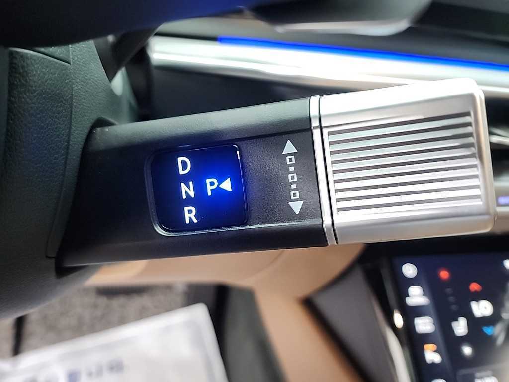 HYUNDAI Grandeur - Vista 8