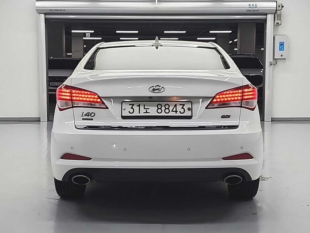 HYUNDAI i40 - Vista 3