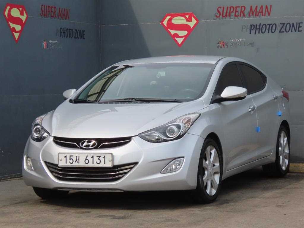 HYUNDAI Avante 2011 Plateado - Importación desde Corea - HF Imports Iquique - Foto 1
