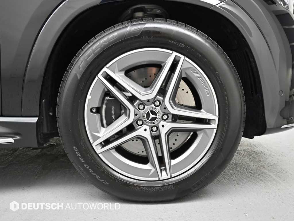 Mercedes Benz GLE Class - Vista 5